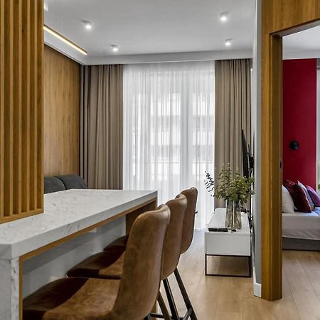 Lotnisko Chopina Modern Apartment Varsovia Exterior foto