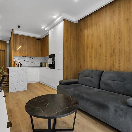 Lotnisko Chopina Modern Apartment Varsovia Exterior foto