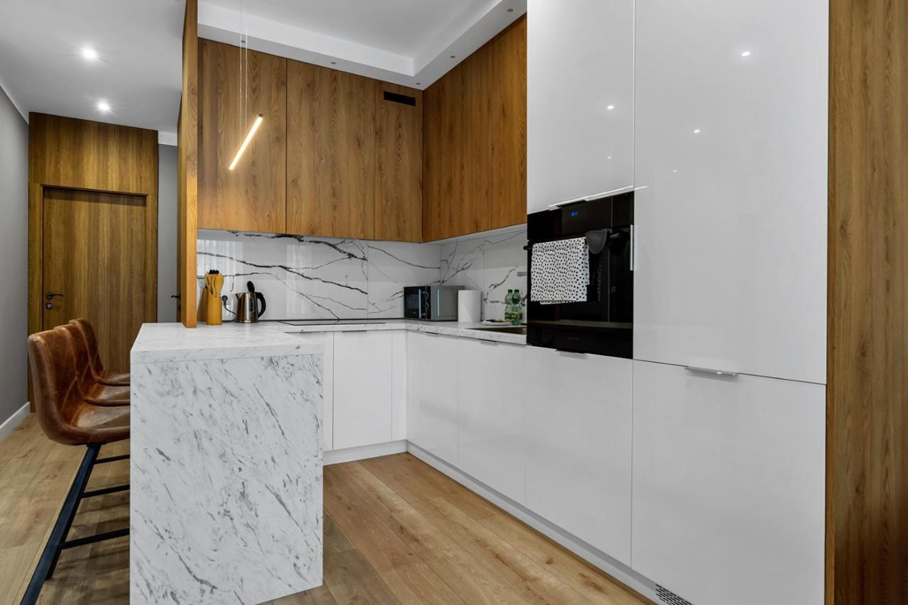 Lotnisko Chopina Modern Apartment Varsovia Exterior foto