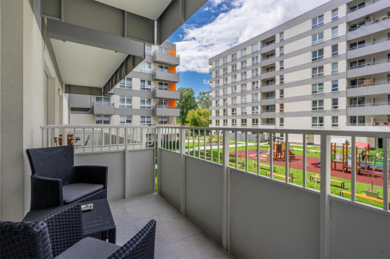 Lotnisko Chopina Modern Apartment Varsovia Exterior foto