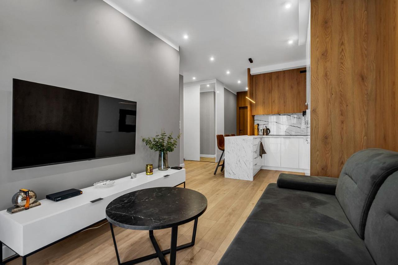 Lotnisko Chopina Modern Apartment Varsovia Exterior foto