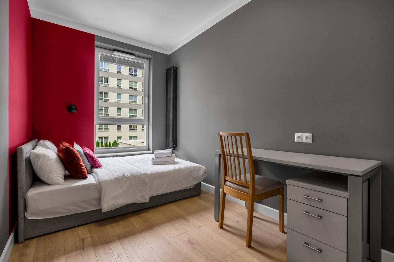 Lotnisko Chopina Modern Apartment Varsovia Exterior foto
