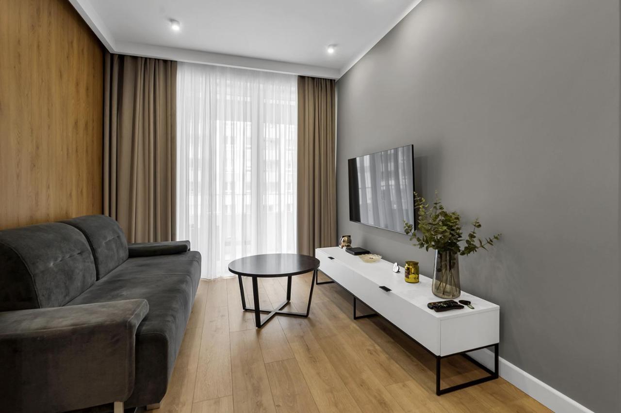 Lotnisko Chopina Modern Apartment Varsovia Exterior foto